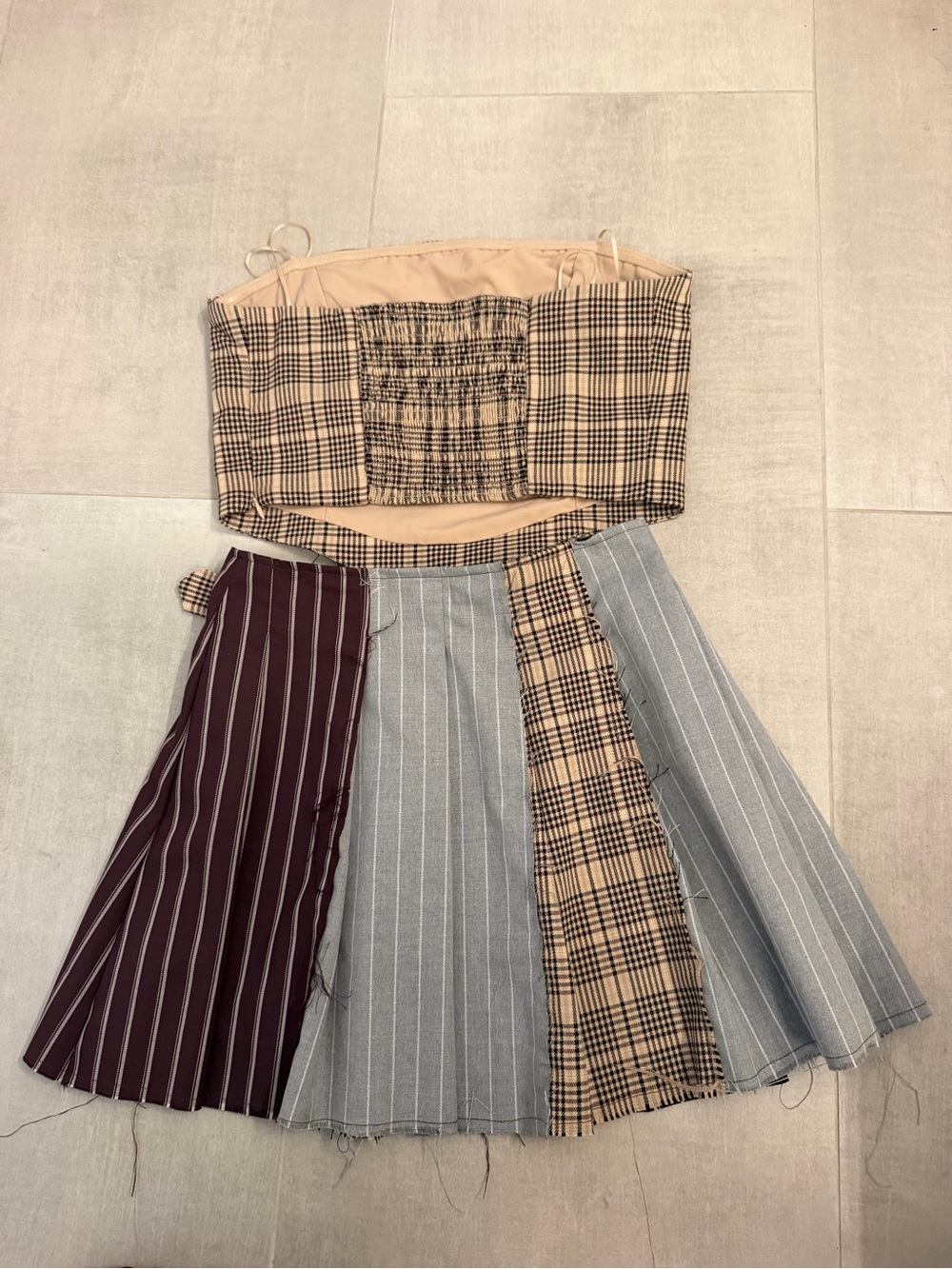 Gianni Binni Set Top and Skirt - Picture 4 of 6